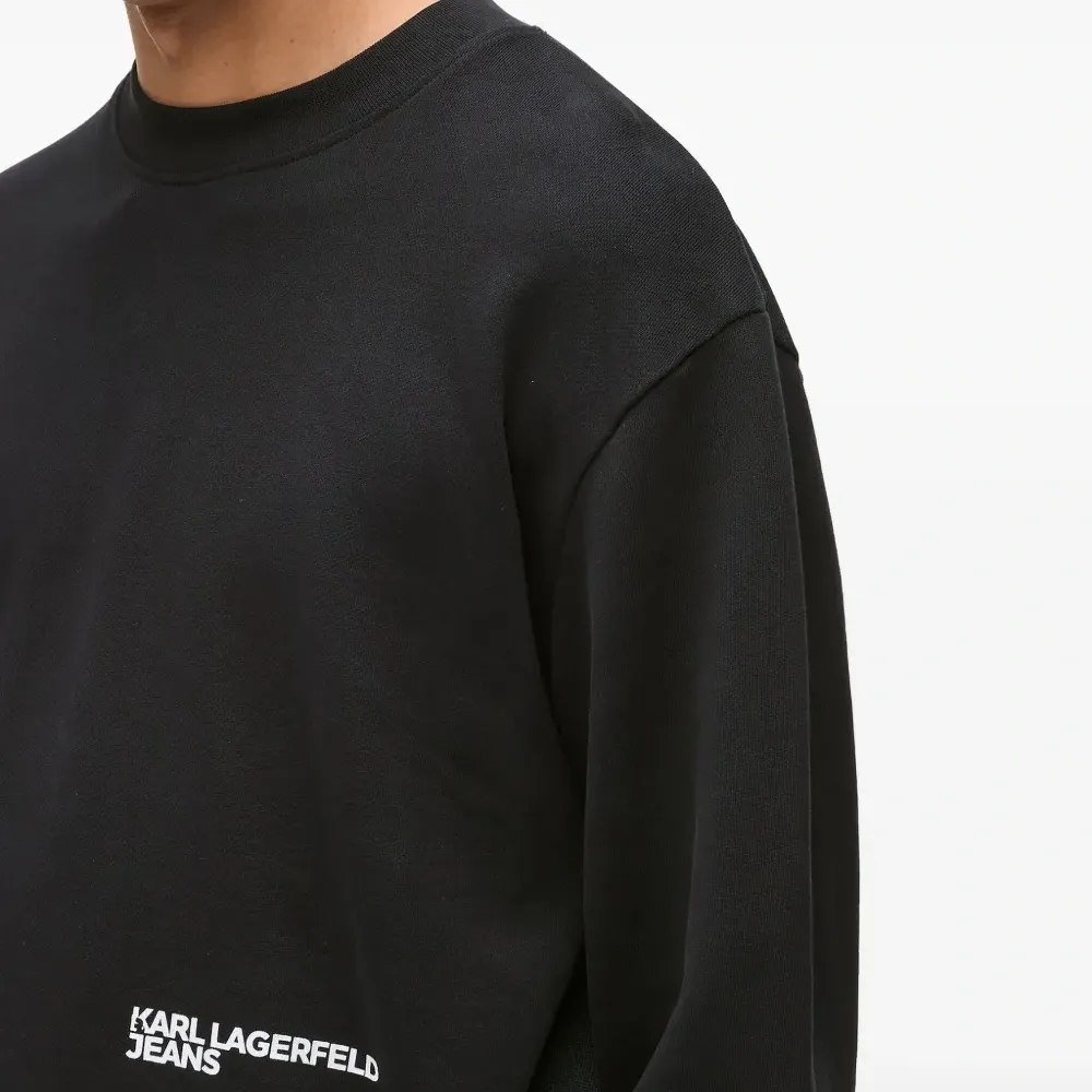 Толстовка с круглым вырезом