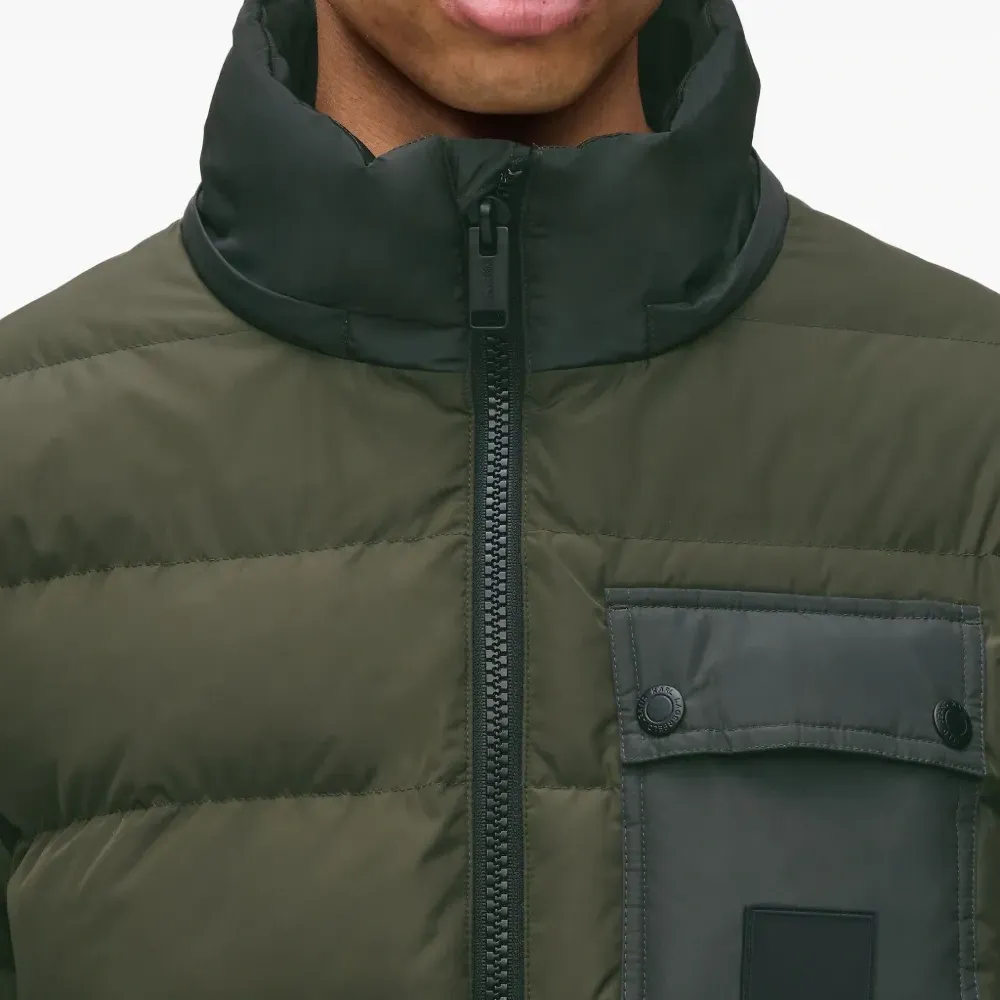 Пуховик с капюшоном и вставками Пуховик с капюшоном и вставками