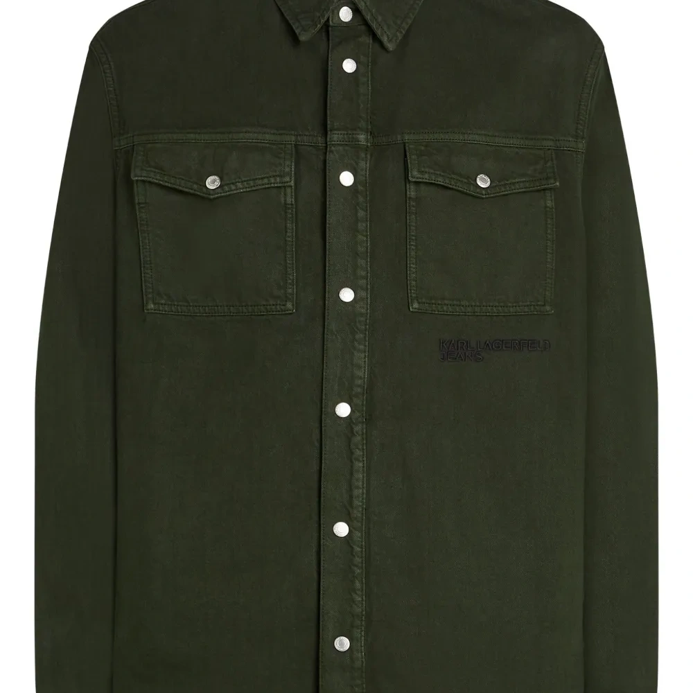 Рубашка с карманами