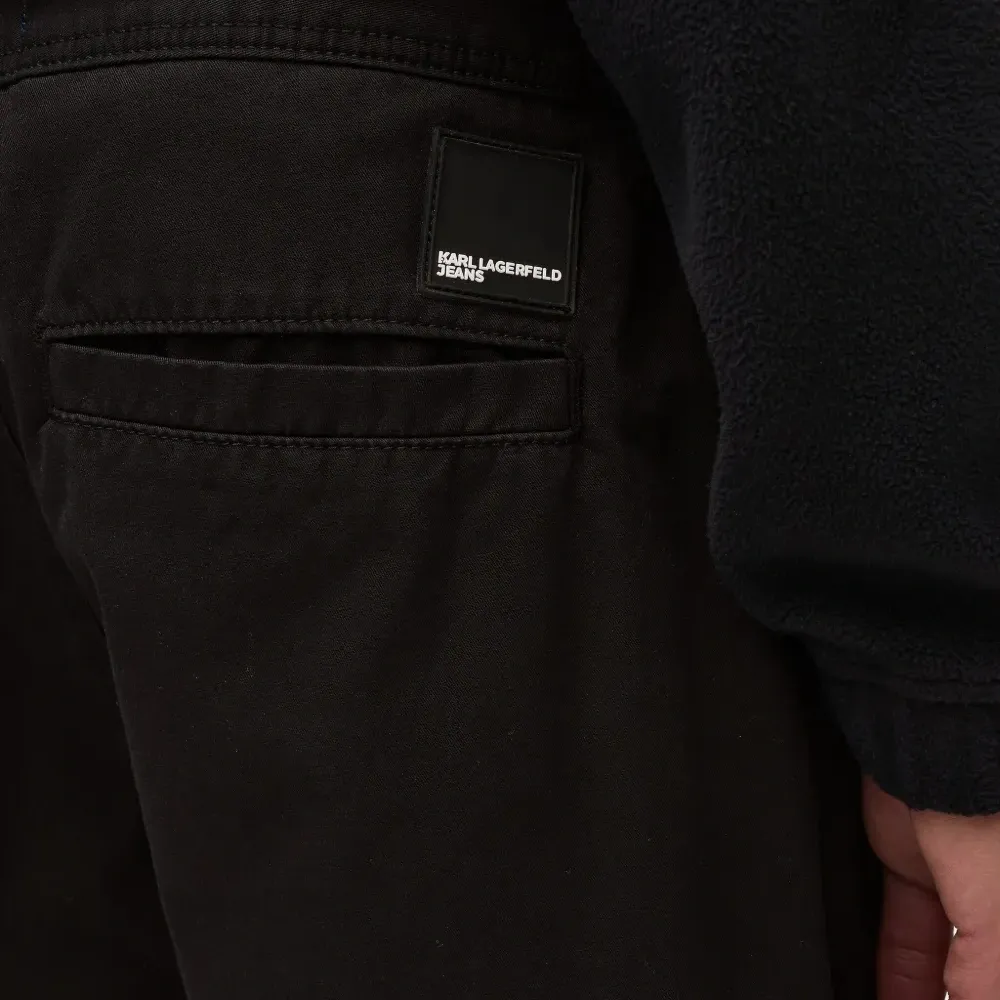 Брюки с карманами