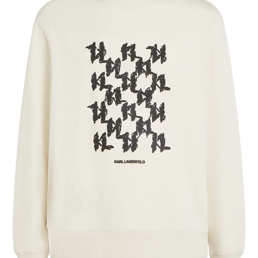 Толстовка с монограммой