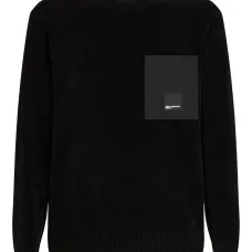 Свитер с нашивкой-логотипом