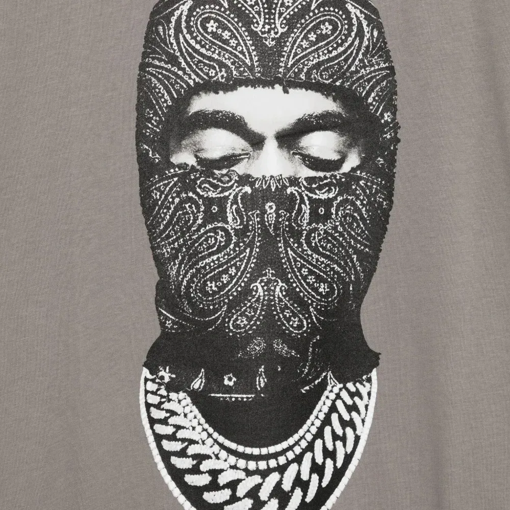 Футболка с графическим принтом