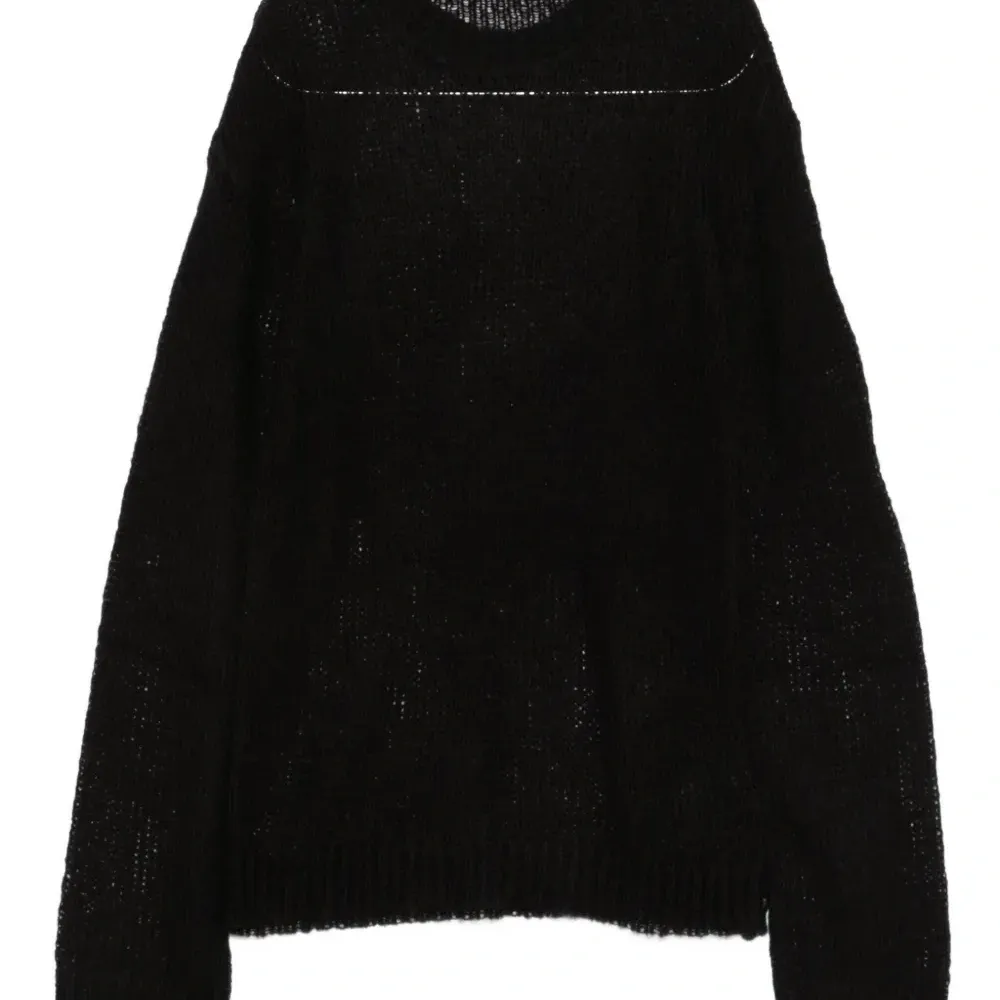 Вязаный свитер Вязаный свитер