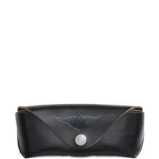 футляр для солнцезащитных очков с тиснением