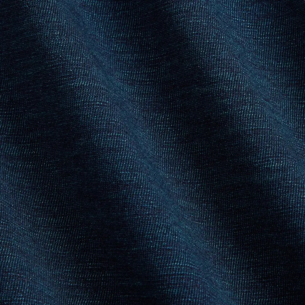 футболка с круглым вырезом