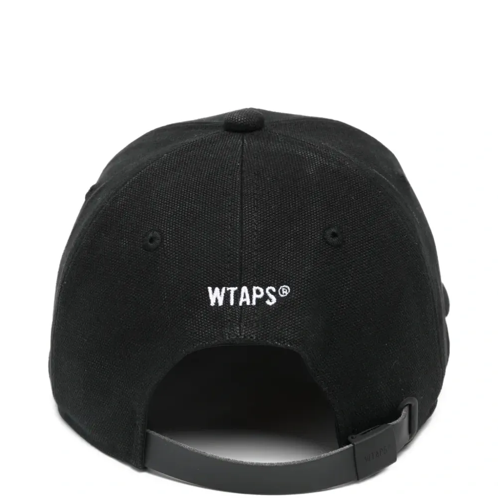 Бейсболка с логотипом