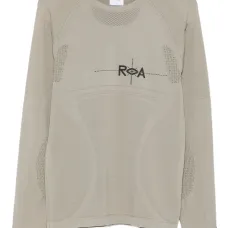 Футболка с длинными рукавами