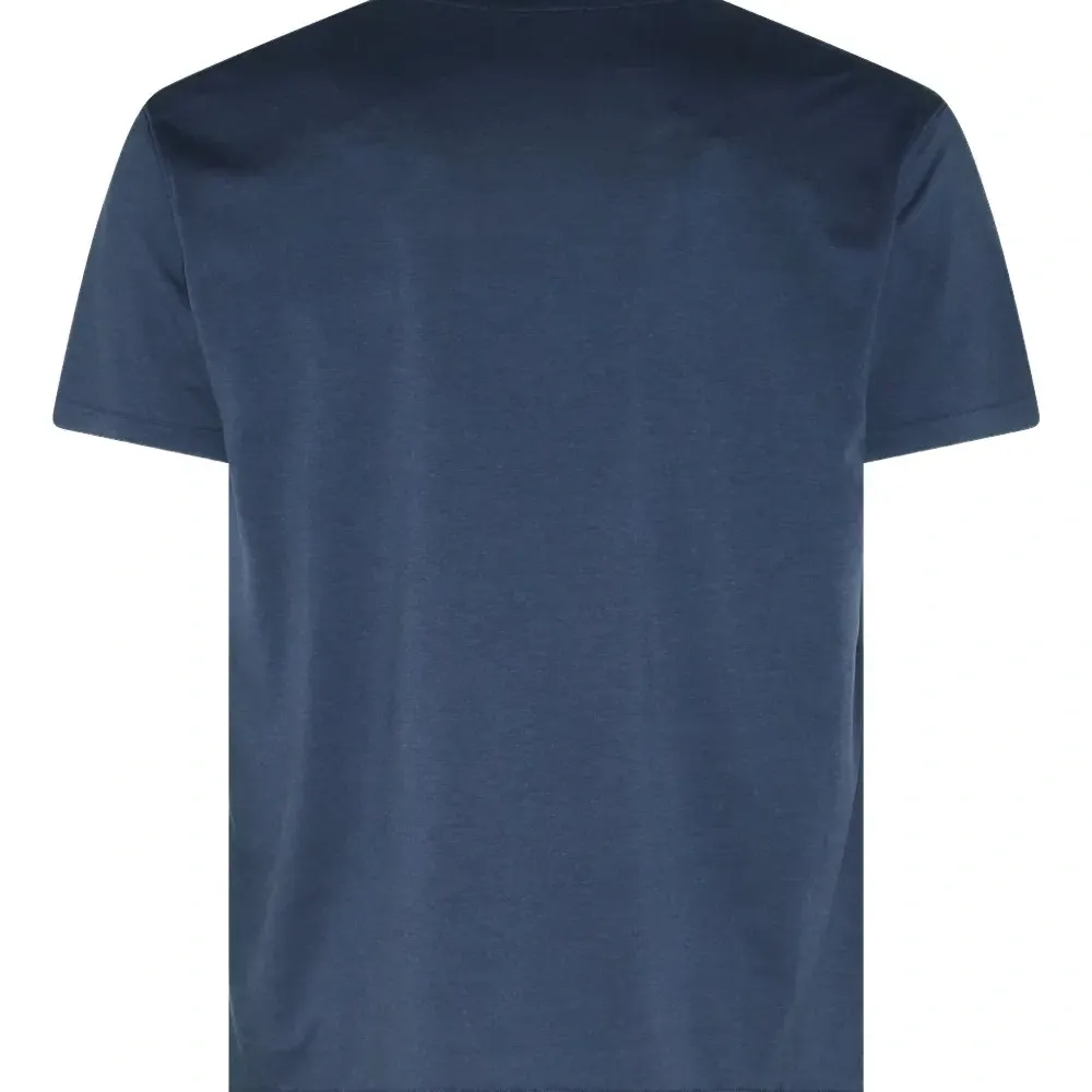 футболка с круглым вырезом футболка с круглым вырезом