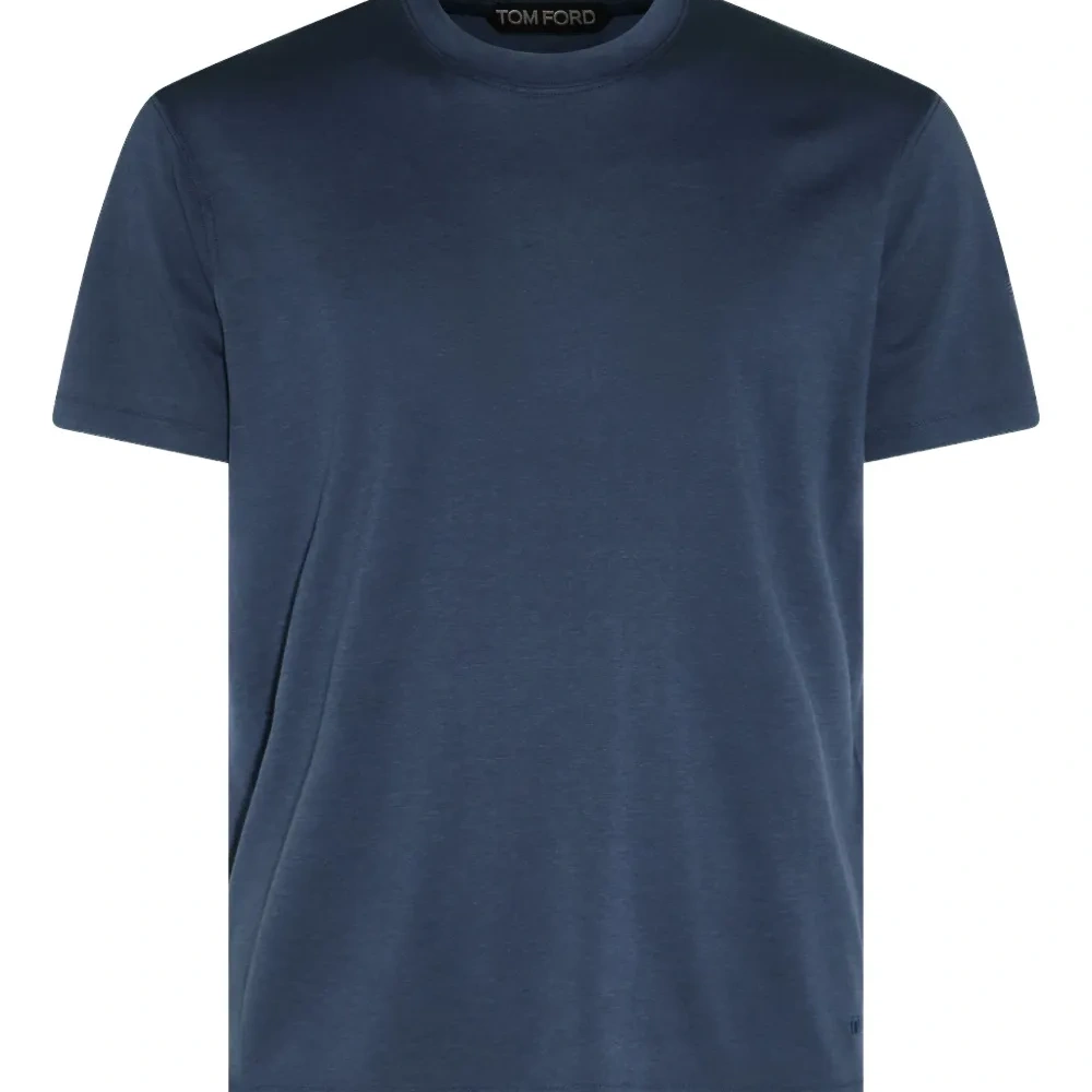 футболка с круглым вырезом