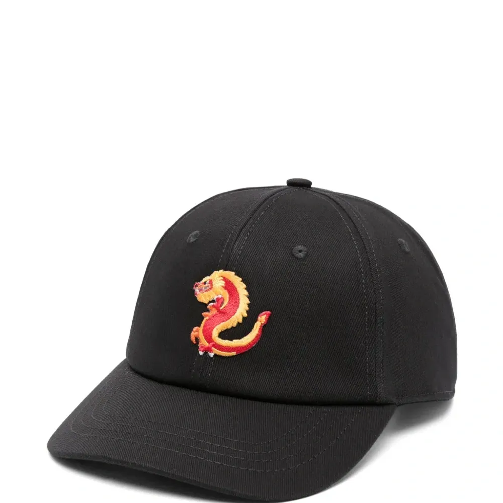 Бейсболка с вышивкой