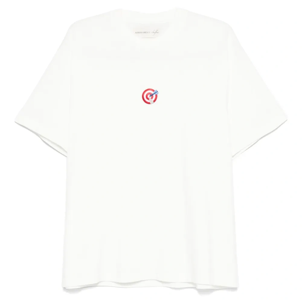 Футболка с вышивкой