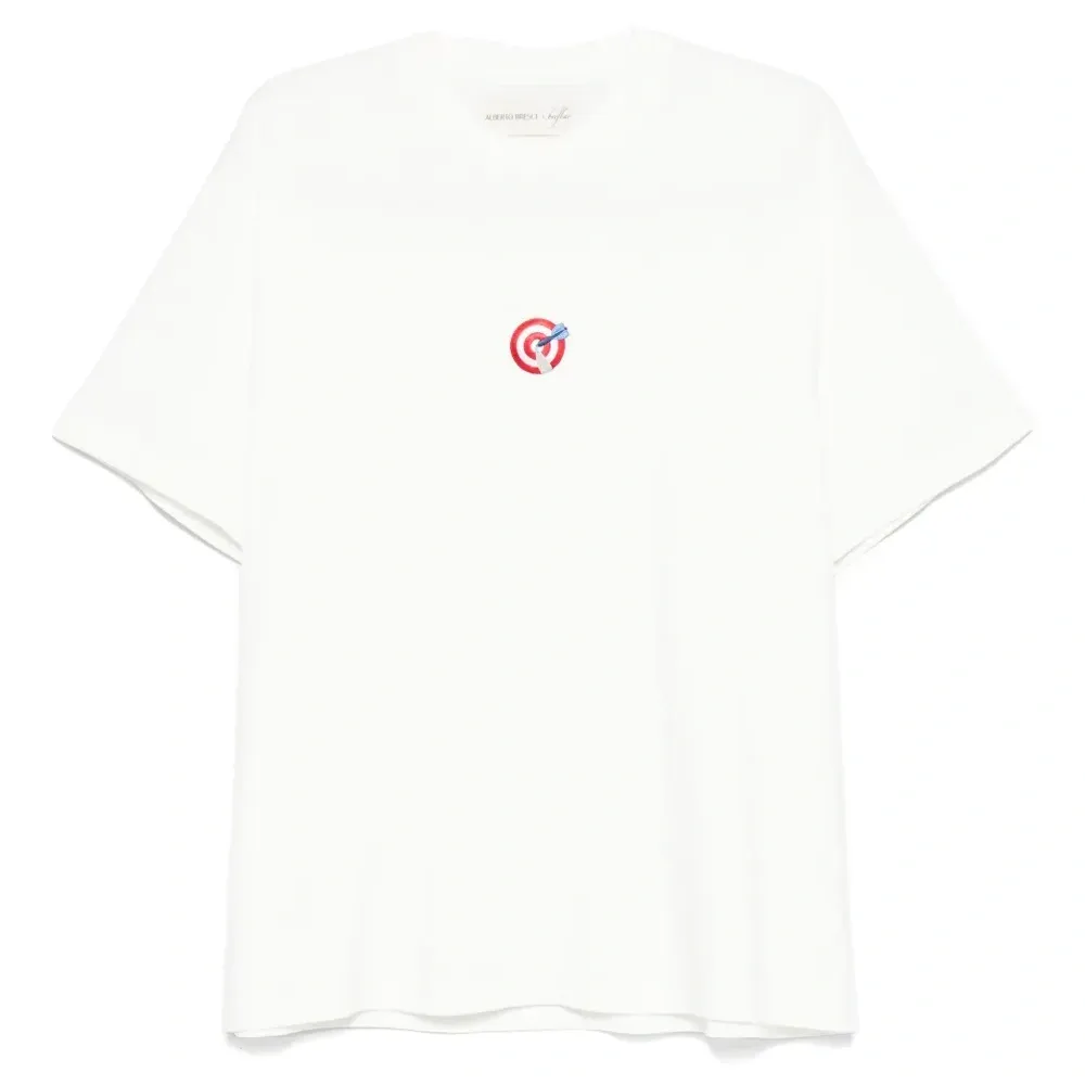 Футболка с вышивкой