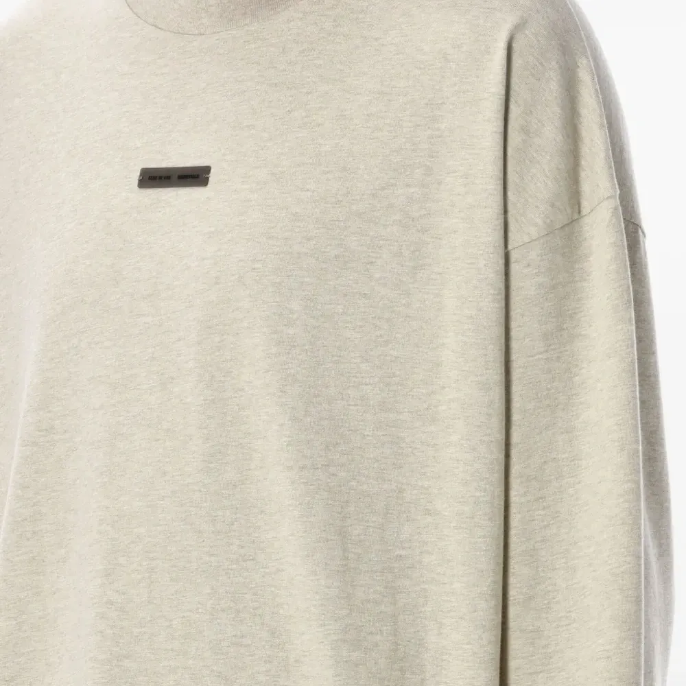 футболка с длинными рукавами