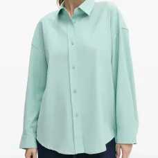 Рубашка с заостренным воротником