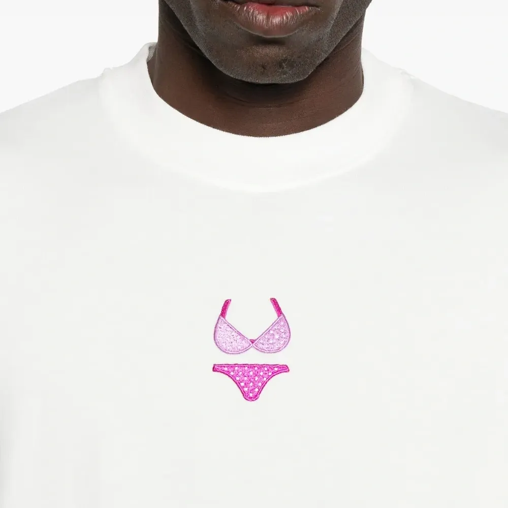 футболка с вышивкой