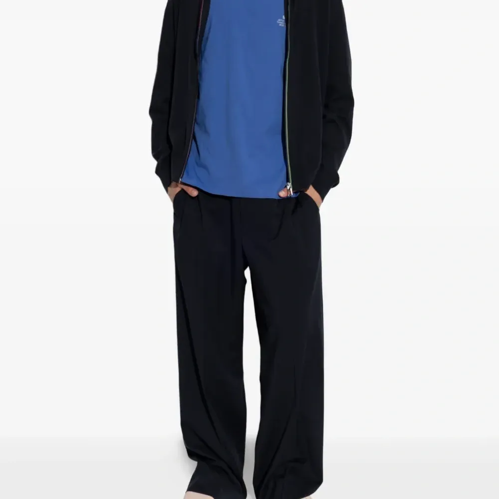 футболка с логотипом футболка с логотипом