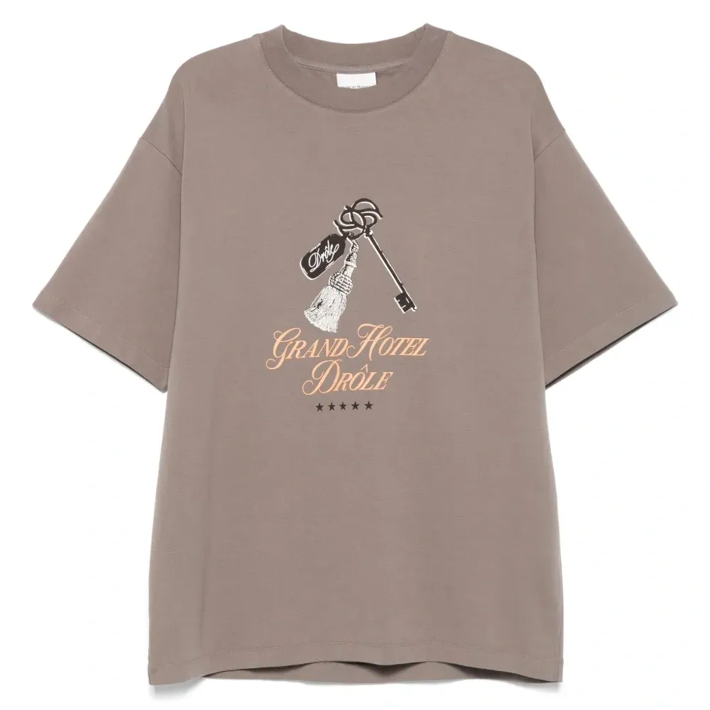 Футболка с графичным принтом