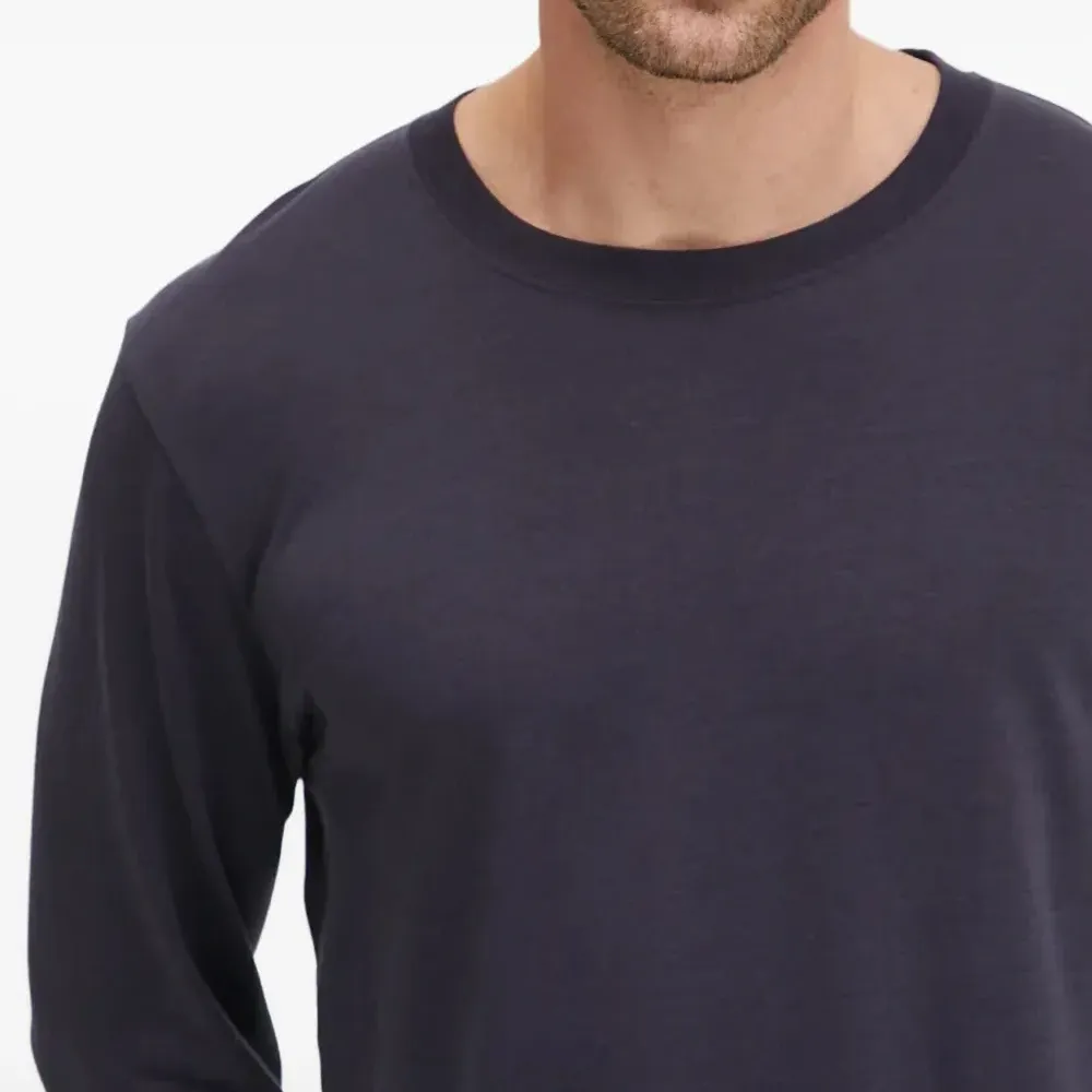 Футболка с длинными рукавами