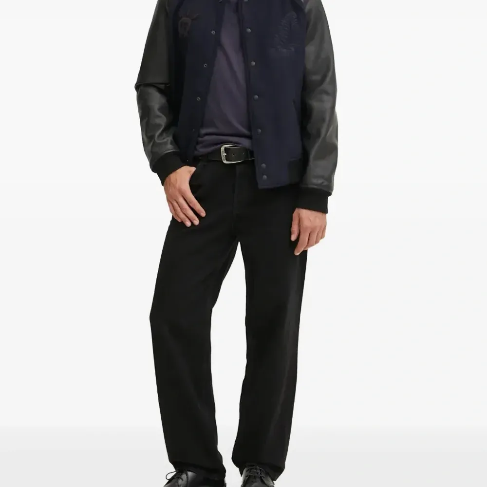 Футболка с длинными рукавами