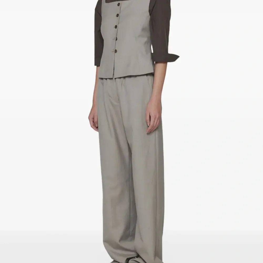 брюки с эластичным поясом