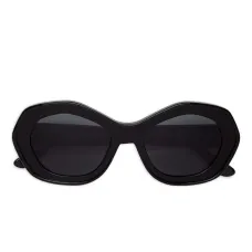 Солнцезащитные очки в геометричной оправе