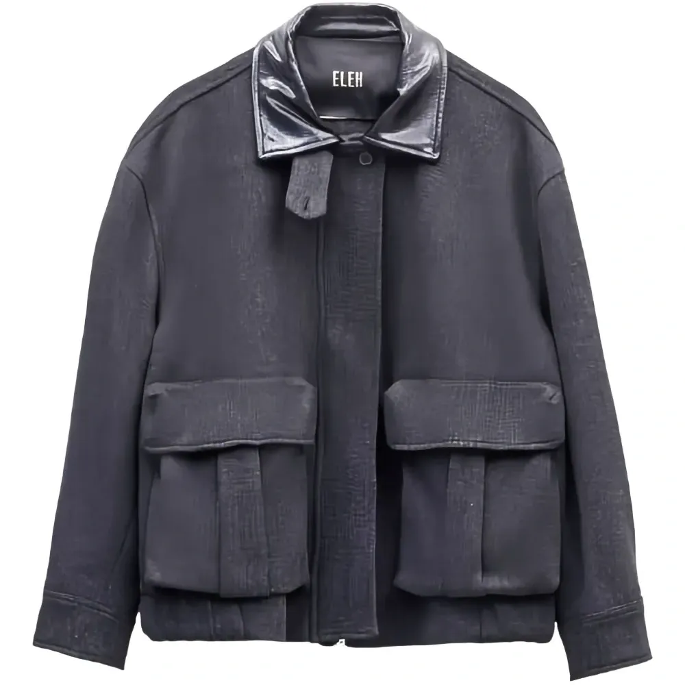 Куртка с карманами и контрастным воротником