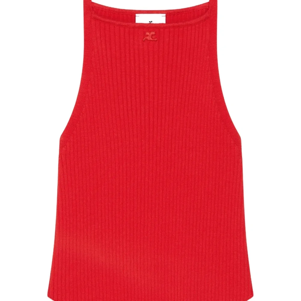 топ в рубчик с вырезом халтер