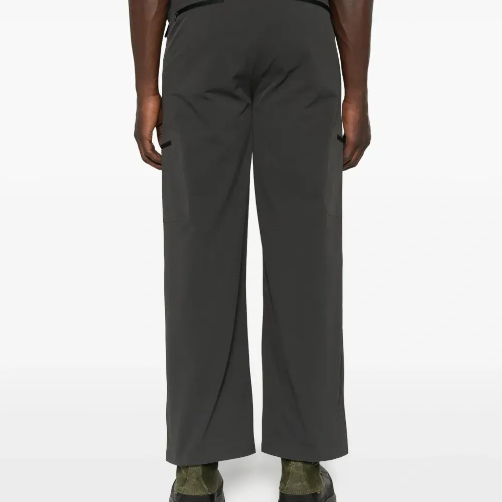 Брюки из софтшелла с карманом на молнии