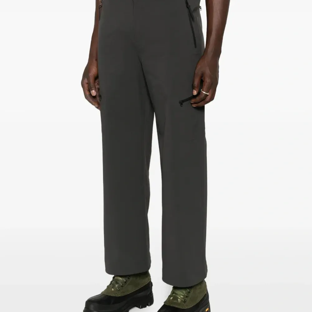 Брюки из софтшелла с карманом на молнии