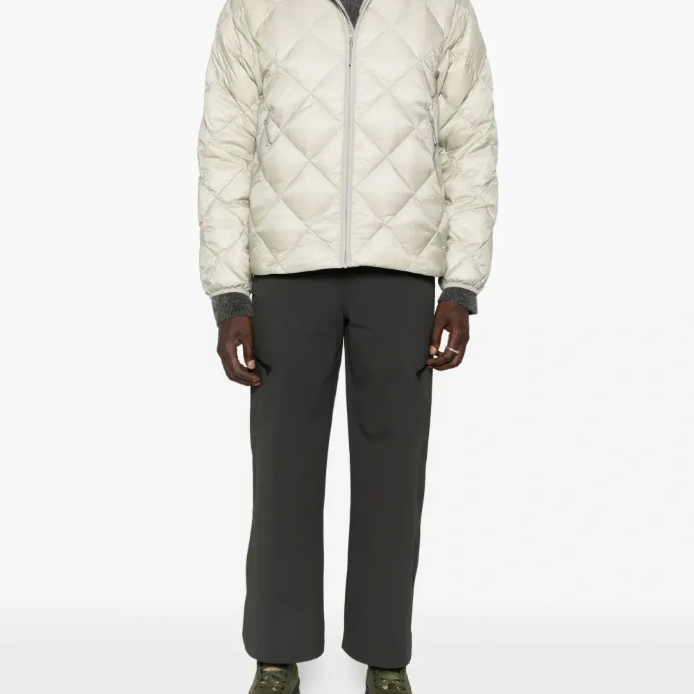 Брюки из софтшелла с карманом на молнии