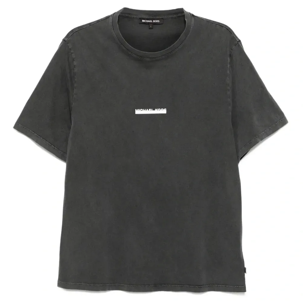 Футболка с декорированным логотипом