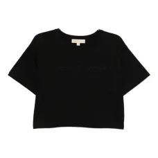 Футболка с вышитым логотипом