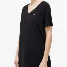 Футболка с V-образным вырезом и пайетками Футболка с V-образным вырезом и пайетками