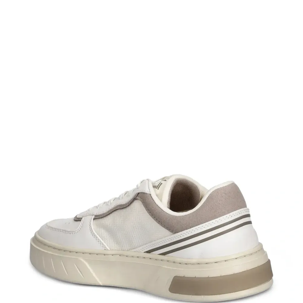 Кроссовки с логотипом