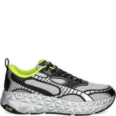 Кроссовки с геометричным узором