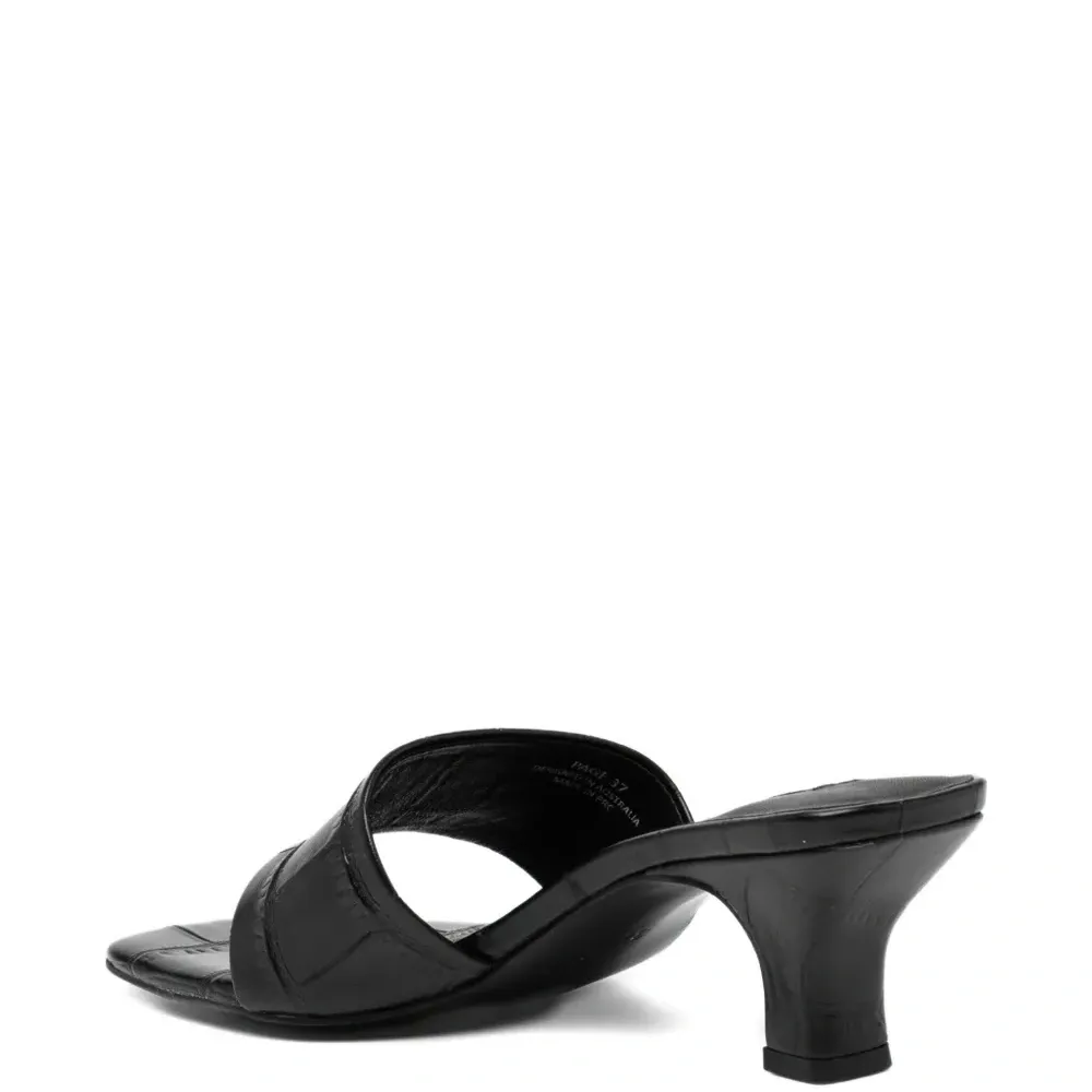 Сандалии Page