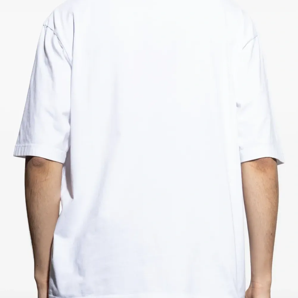 футболка оверсайз с логотипом