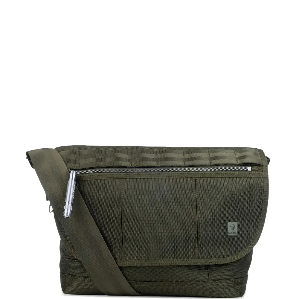 Сумка-мессенджер с нашивкой-логотипом