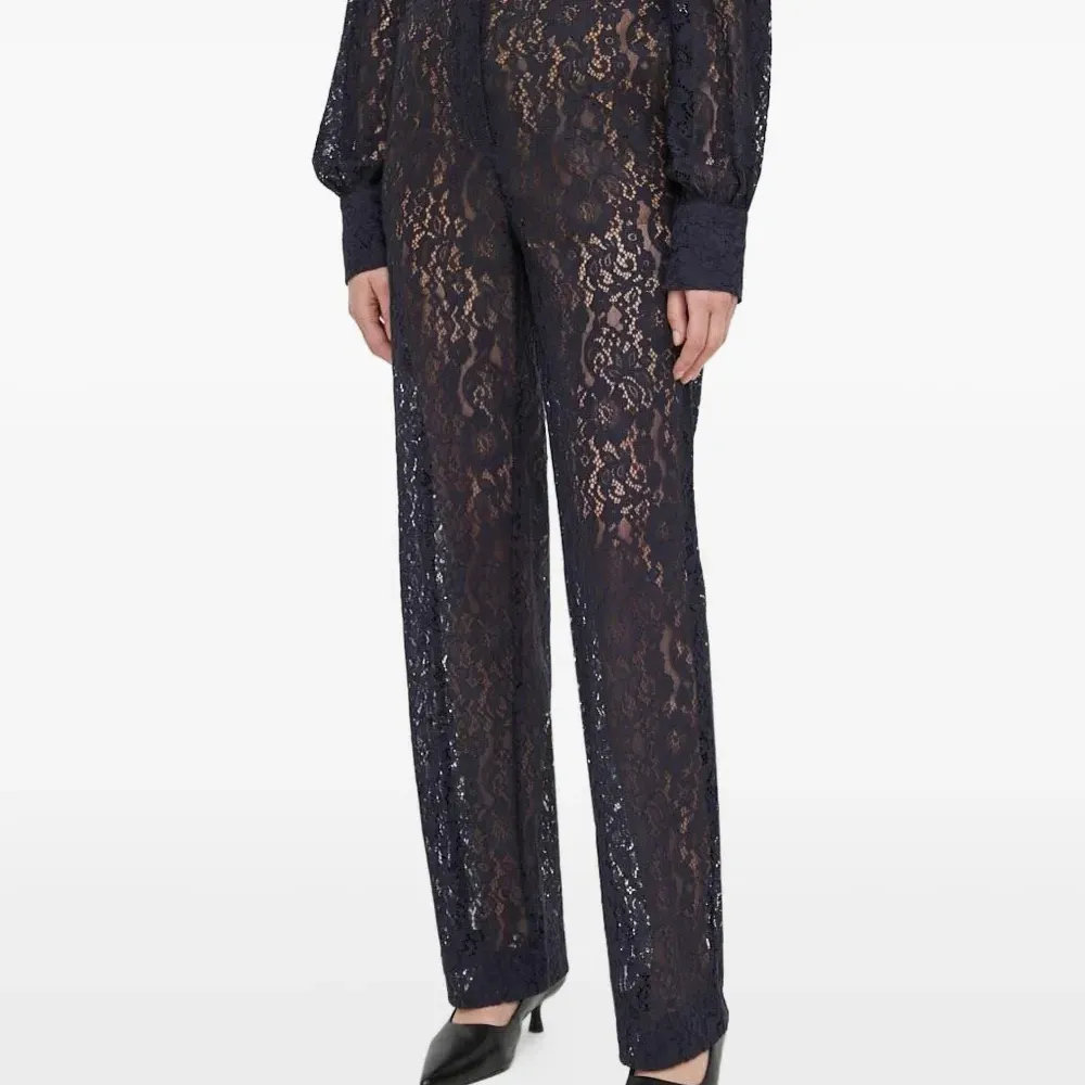 Кружевные брюки
