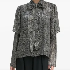 Блузка с плиссировкой и завязками