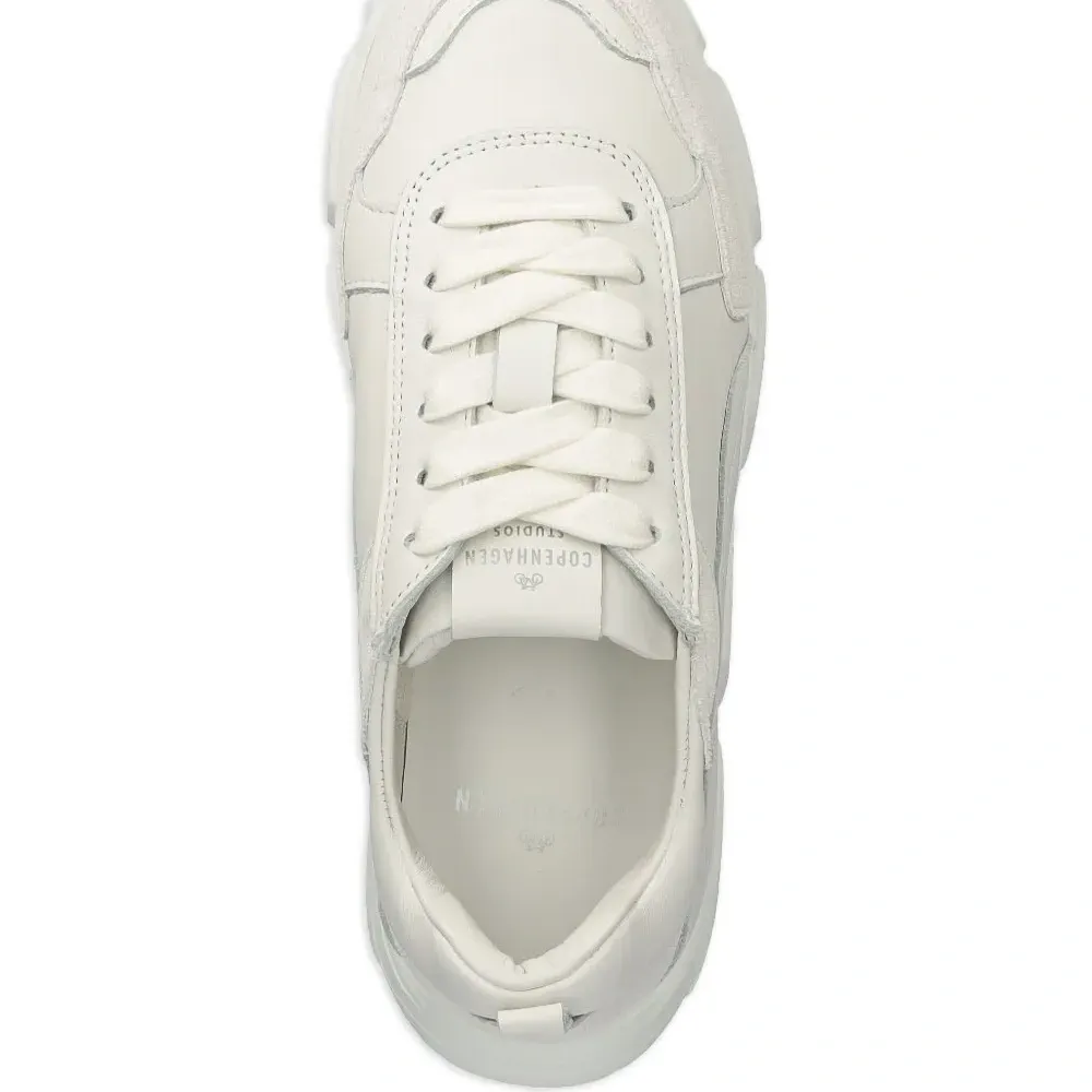 Кроссовки на платформе с кожаными вставками