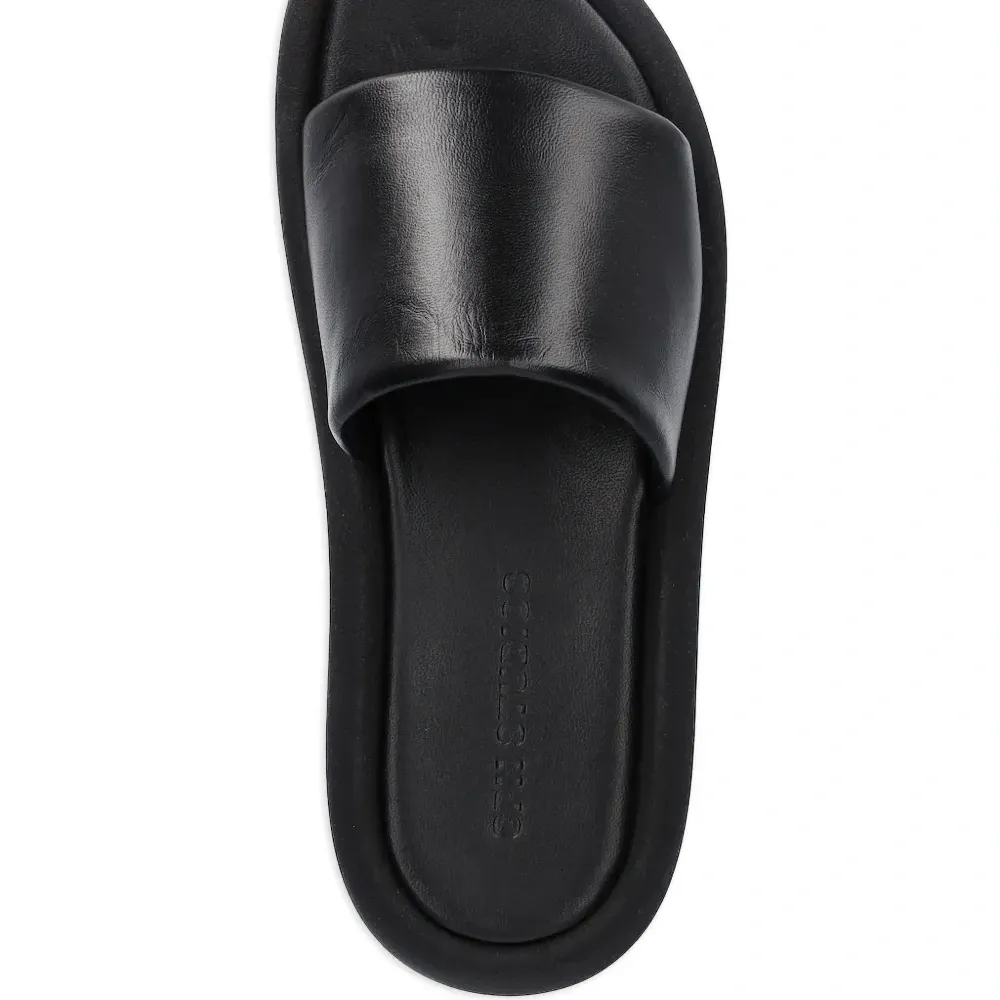 Сандалии на резиновой подошве