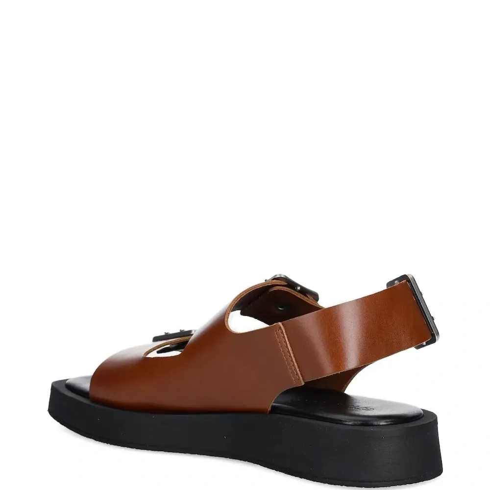 Сандалии на платформе с пряжкой Сандалии на платформе с пряжкой