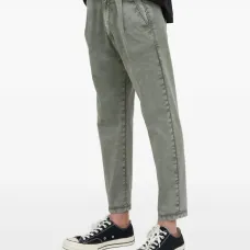 Брюки со складками