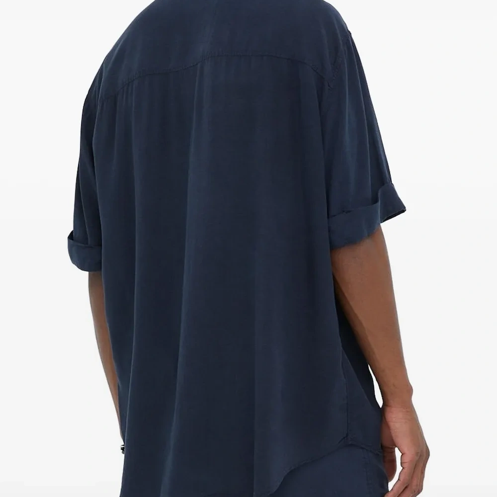 Рубашка с короткими рукавами и карманом