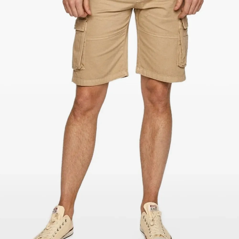 Шорты карго с карманами