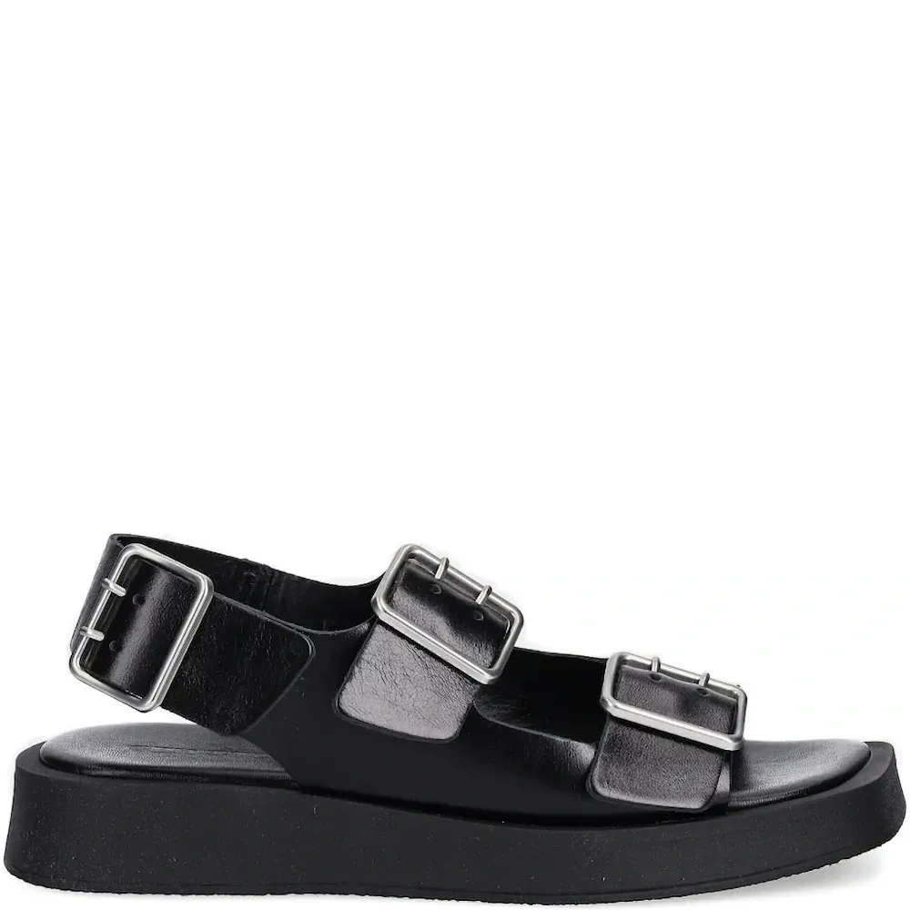 Сандалии на платформе с пряжкой