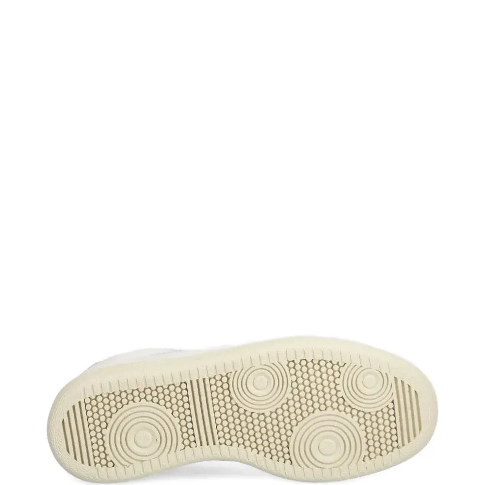 Кроссовки с перфорацией