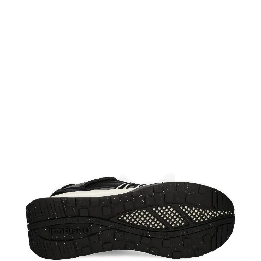 Кроссовки со вставками